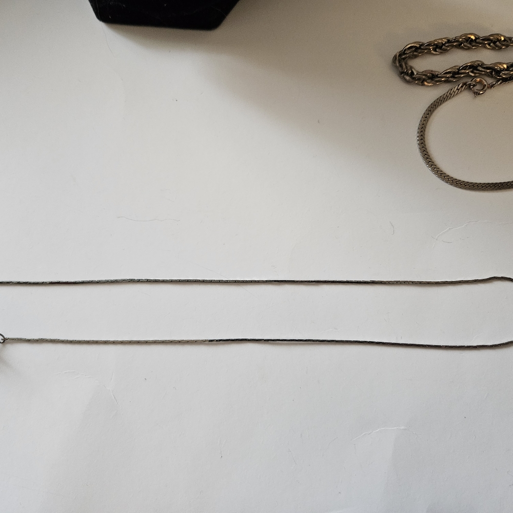 Elegant Silver Necklace